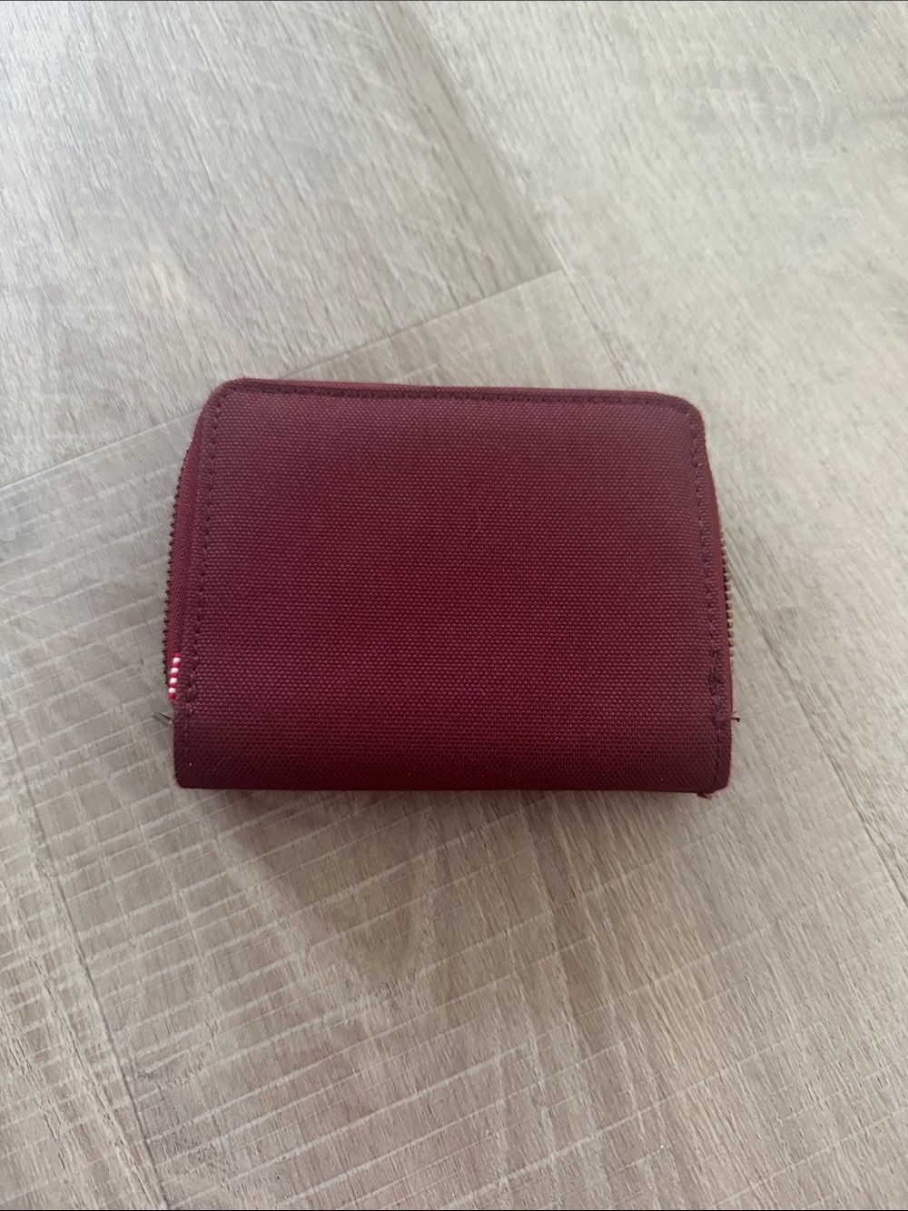 Herschel Roy Zip Wallet NWOT Burgundy Canvas Unisex - Picture 5 of 5